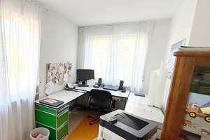 Ihr neues Zuhause: Stilvolle Doppelhaushälfte mit ELW in Bestlage von Schönaich zu verkaufen! – Die vollständige Adresse der Immobilie erhältst du vom Anbieter., 71101 Schönaich – Vorschaubild 10