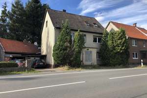 Kapitalanlage mit drei Wohnungen oder ideal als Mehrgenerationen- Haus – Die vollständige Adresse der Immobilie erhältst du vom Anbieter., 38729 Hahausen – Vorschaubild 1