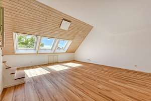 +++ frisch renoviert - DG-Maisonette-Galerie - Fußboden-Hzg. - 2 Bäder - Blk. & Fernblick - EBK +++ – Wikingerweg 2, 70439 Stammheim-Süd, Stuttgart – Vorschaubild 2