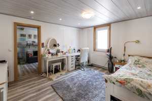 Property thumbnail 9