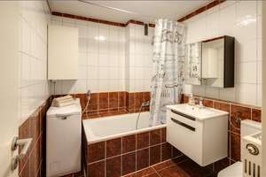 Möbliert: Dachgeschosswohnung mit guter Anbindung in Südlage – Die vollständige Adresse der Immobilie erhältst du vom Anbieter., 81825 Gartenstadt Trudering, München – Vorschaubild 7