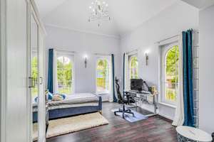 Property thumbnail 14