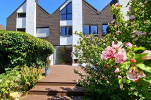 BÜDERICH -  Schönes Haus mit Garten, Terrasse, Sauna, Stellplatz und Garage  - 237,48 QM Nutzfläche