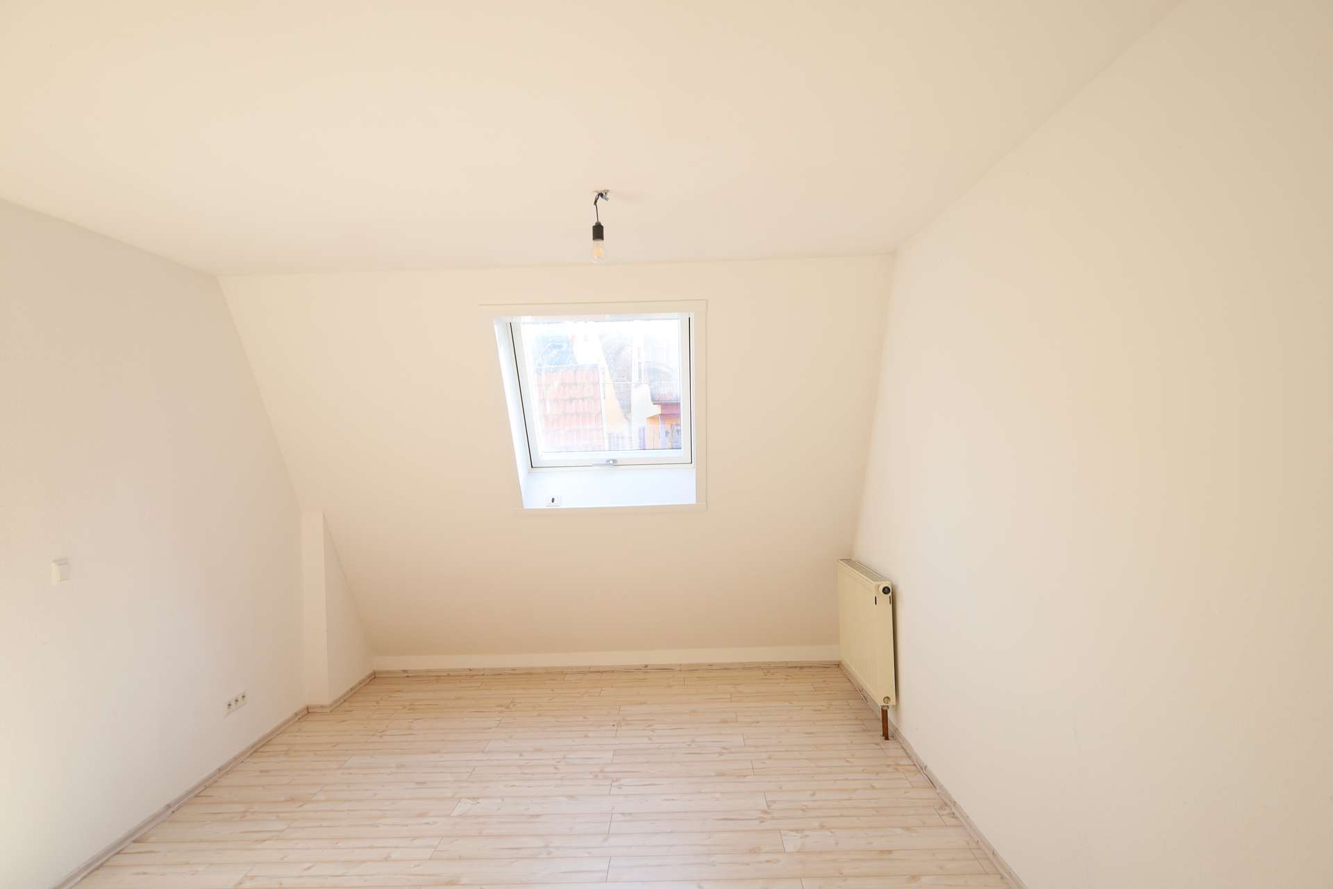 Immobilie in Rosenfeld - ZWEI ETAGEN ZUM WOHLFÜHLEN: 5-Zimmer in Rosenfeld - Bild 8