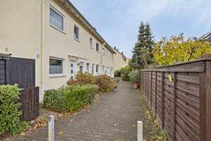 Gemütliches Reihenmittelhaus in verkehrsgünstiger Lage! – Köln – Vorschaubild 1