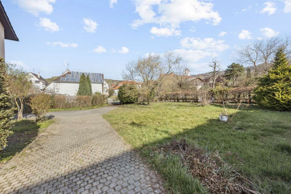 Immobilie in Vogtsburg im Kaiserstuhl - Attraktive Kombination aus Wohnkomfort und Rendite in Vogtsburg am Kaiserstuhl - Bild 2