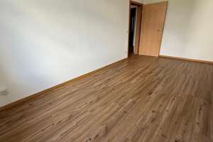 2. OG / Laminat /  Wanne+Dusche+Fenster /  zwei Balkon u.v.m. – Jahnstraße 57, 9126 Lutherviertel, Chemnitz – Vorschaubild 25