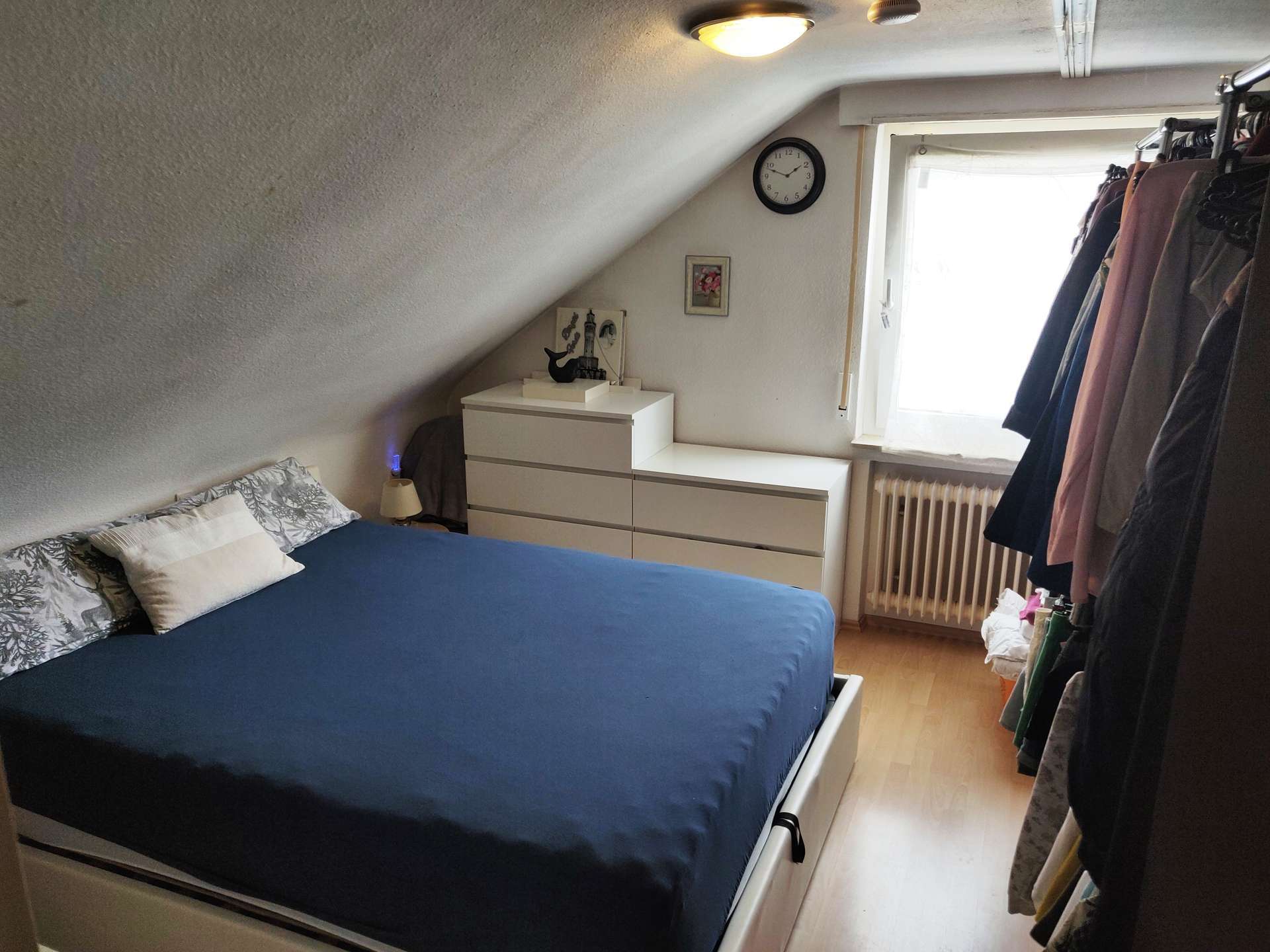 Potenzial durch Renovierung – 3-Zimmer-Wohnung mit ca. 7 m² Süd-West-Balkon & Einzelgarage, Ludwigsburg Kreis – Bild 4