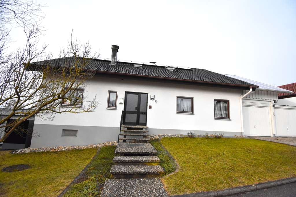 Immobilie in Empfingen - **Gepflegte 3-Zi.-Whg. mit Balkon & Garage**Sofort frei** - Bild 1