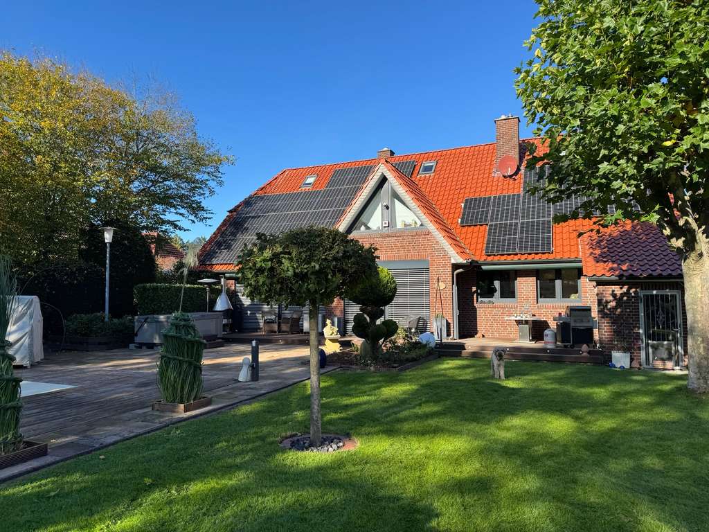 Immobilie in Hatten - Luxuriöses Einfamilienhaus  in Kirchhatten (2022 saniert) - Bild 0