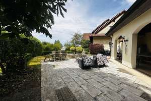 Exklusive Landhausvilla mit traumhaftem Garten – Die vollständige Adresse der Immobilie erhältst du vom Anbieter., 96129 Strullendorf – Vorschaubild 4