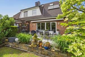 Doppelhaushälfte mit Garage, Wallbox und PV-Anlage: Modernes Familienleben entfalten – Die vollständige Adresse der Immobilie erhältst du vom Anbieter., 30559 Misburg-Süd, Hannover – Vorschaubild 13
