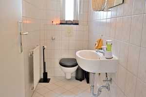 Gemütliche 2-Zi.-Whg., Parkett, Bad/Wanne, WC extra, 3.OG – Sandrartstr. 47, 90419 Nürnberg – Vorschaubild 4