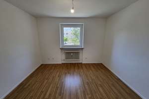 Familienfreundliche 4-Zimmer-Wohnung mit Loggia in Oberhausen zu vermieten – Zirbelstraße 46, 86154 Oberhausen-Nord, Augsburg – Vorschaubild 9