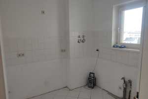Freundliche 2-Raum-Wohnung mit verglaster Loggia mitten in Sudenburg sucht Sie! – Halberstädter Str. 118, 39112 Magdeburg – Vorschaubild 9