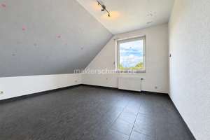 WOHNEN AUF ZWEI EBENEN - 4-ZIMMER-MAISONETTE MIT BALKON UND STELLPLATZ! – 41238 Mülfort, Mönchengladbach – Vorschaubild 5