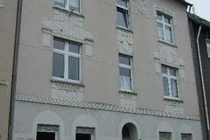 Schöne 3 Zimmer-Wohnung im Altbaustil