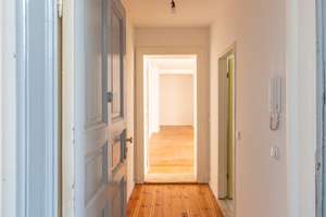 Studio im Altbau mit großem Potenzial – Grünberger Straße 19, 10243 Friedrichshain, Berlin – Vorschaubild 2
