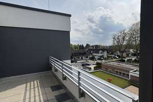 Exklusive Dachgeschosswohnung - Erstbezug mit 3-Zimmern, Süd-Balkon und Mieterstrom-PV – Akazienweg 1a, 51381 Bergisch Neukirchen, Leverkusen – Vorschaubild 10