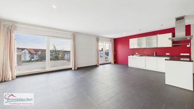 SOFORT VERFÜGBAR: NEUWERTIGE 92 M² WOHNUNG / TIEFGARAGE / 2 SCHLAFZIMMER / 2 BÄDER