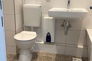Gepflegte 2 Zimmer mit sonnigem Ostbalkon und ruhiger Umgebung - Tegel-Reinickendorf – Die vollständige Adresse der Immobilie erhältst du vom Anbieter., 13403 Reinickendorf (Ortsteil), Berlin – Vorschaubild 11