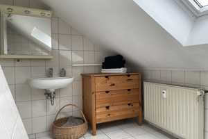 Vollmöbliertes 1-Raum-DG-Apartment mit Loggia und EBK in Bochum  – Bochum – Vorschaubild 14