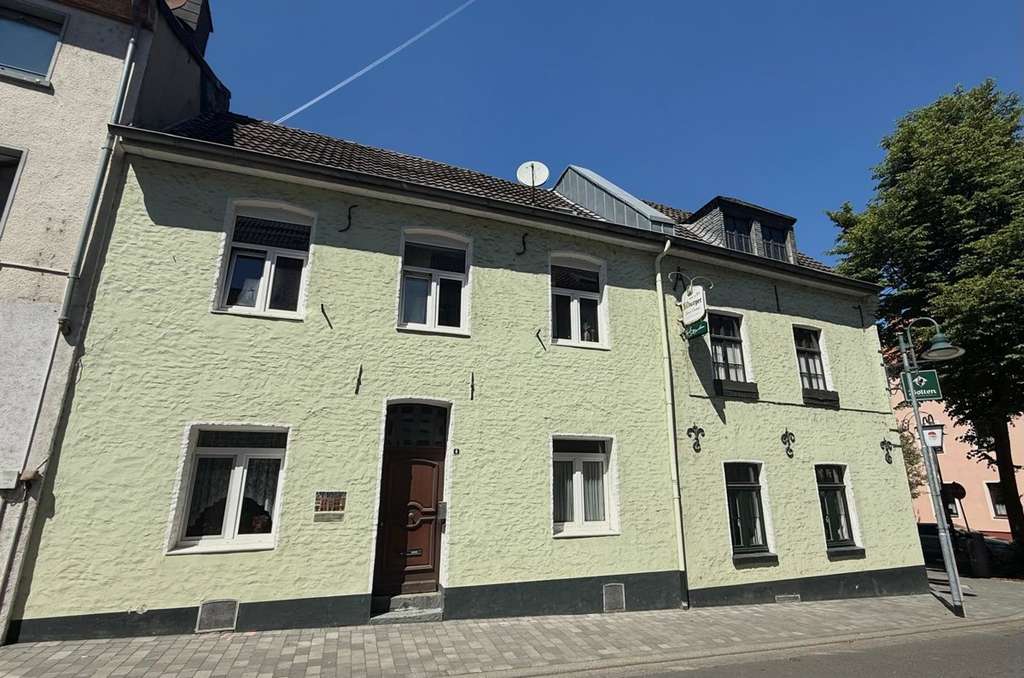 Immobilie in Linnich - Wohn - und Geschäftshaus im Zentrum von Linnich mit Entwicklungspotenzial - Bild 1
