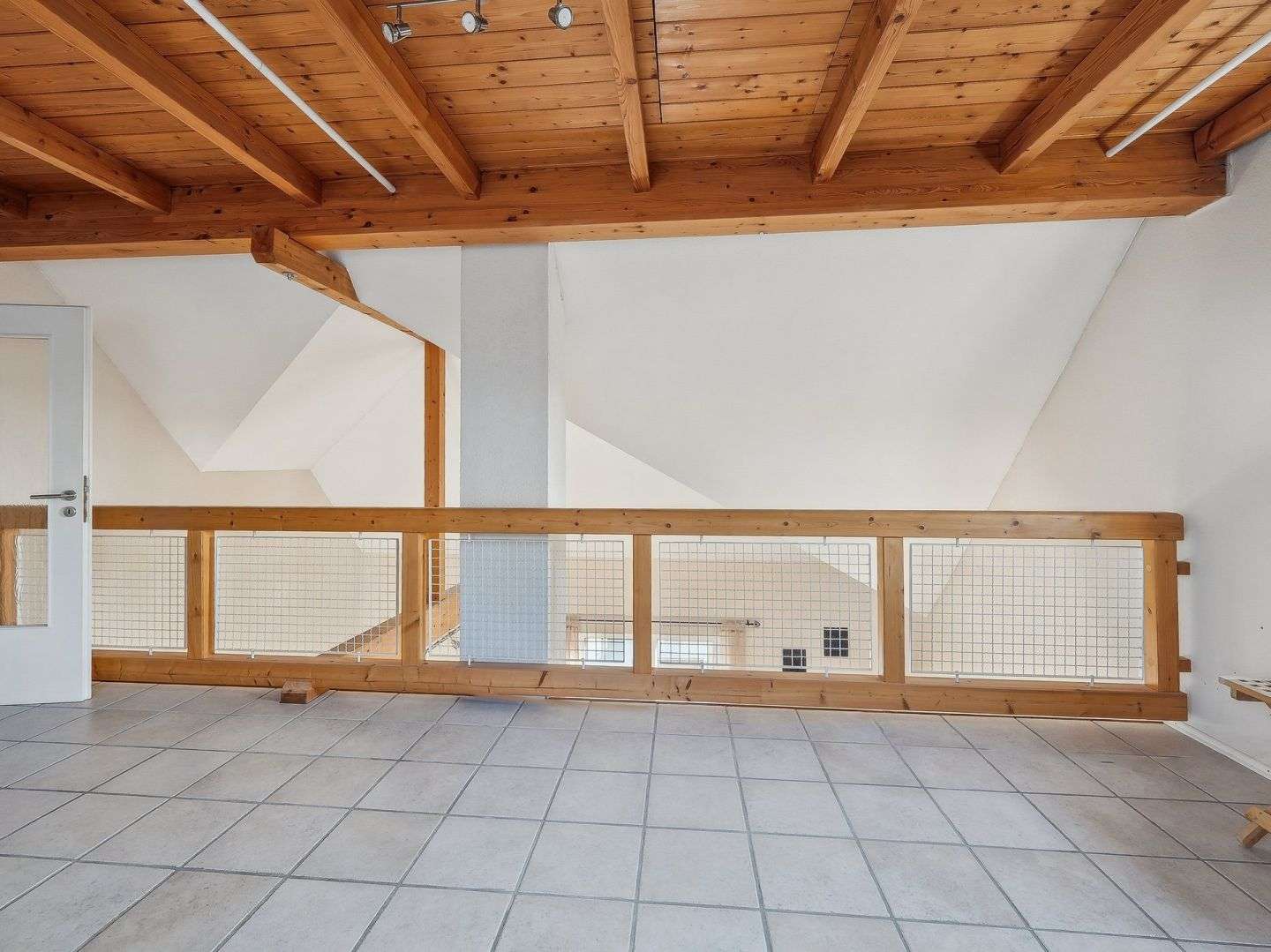 Immobilie in Waldbüttelbrunn - Gepflegtes Zweifamilienhaus in Waldbüttelbrunn - Bild 9