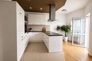 Attraktive 3-Zimmer-Wohnung mit offenem Wohnkonzept, Terrasse und eigenem Stellplatz – 91058 Tennenlohe, Erlangen – Vorschaubild 5