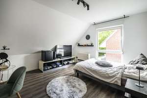 Provisionsfrei! - Von Privat: Helles Einfamilienhaus freistehend in zweiter Reihe – Die vollständige Adresse der Immobilie erhältst du vom Anbieter., 22399 Poppenbüttel, Hamburg – Vorschaubild 37
