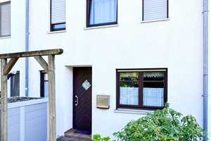 Ruhig gelegenes Reihen-Einfamilienhaus mit Carport und idyllischem Garten – Düsseldorf – Vorschaubild 10