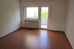 F-Bornheim, helle, ruhige, modernisierte 5-ZW. mit 2 Balkonen und 2 Tgl.-Bädern, Tel. 06074 6608580 – 60385 Bornheim, Frankfurt am Main – Vorschaubild 10