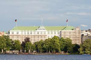 Zwischen Binnen- & Außenalster - am "Atlantik"