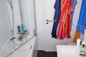 Klimatisiertes 2-Zimmer-Apartment mit Balkon in der Südweststadt – Die vollständige Adresse der Immobilie erhältst du vom Anbieter., 76133 Südweststadt, Karlsruhe – Vorschaubild 9