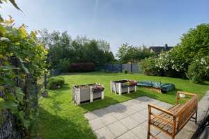 Charmante Eigentumswohnung mit riesigem Privatgarten, Terrasse & Garagenstellplatz – Hagener Straße 536, 44227 Kirchhörde-Löttringhausen, Dortmund – Vorschaubild 2