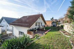 Einfamilienhaus mit gepflegtem Garten, Terrasse und Brunnenwasser-Genuss – Die vollständige Adresse der Immobilie erhältst du vom Anbieter., 93413 Cham – Vorschaubild 8