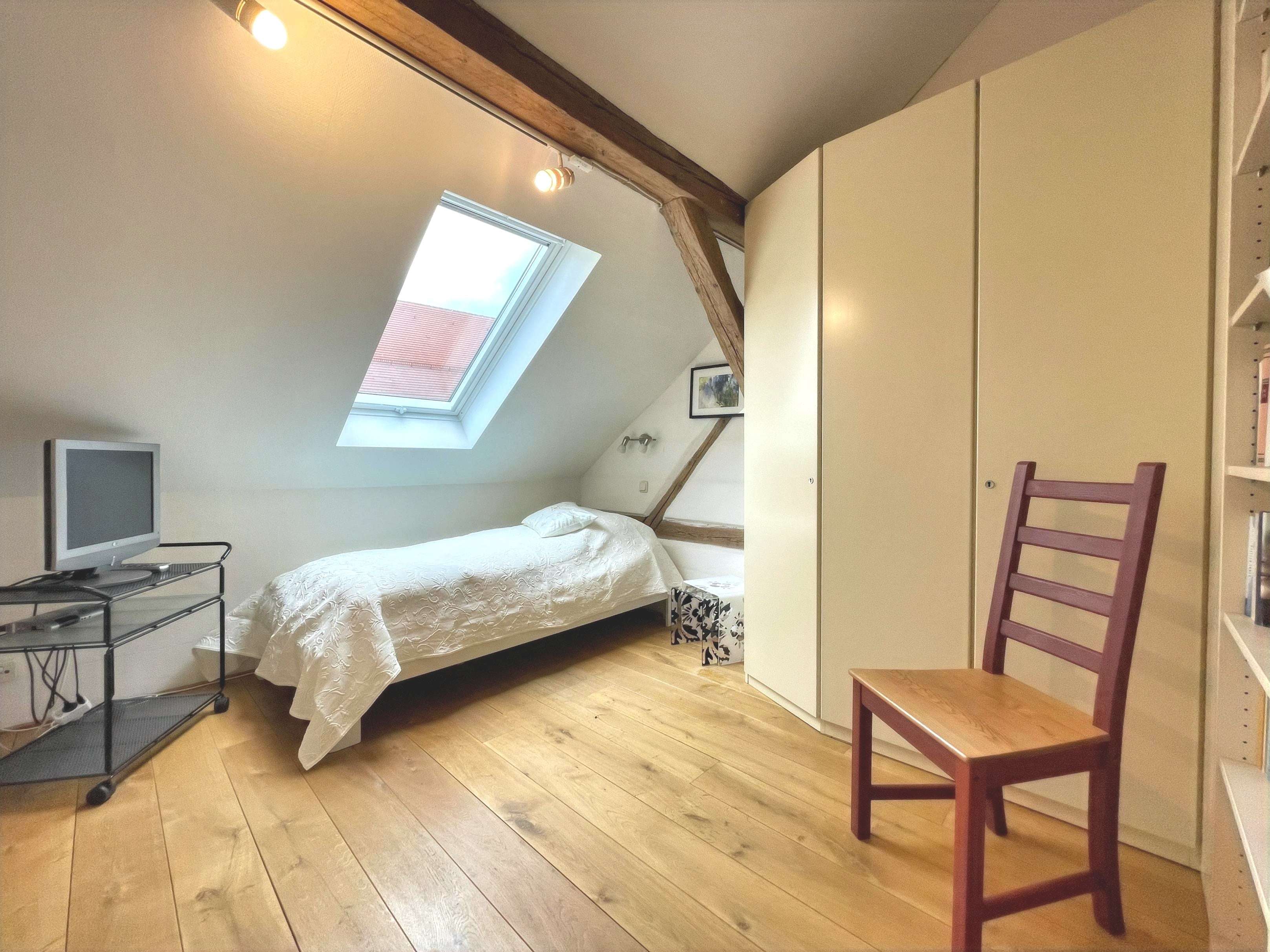 Immobilie in Unterthingau - Seltene Gelegenheit - stilvoll saniertes Bauernhaus mitten im Ostallgäu - Bild 11