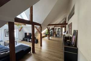 Penthouse mit viel Platz über den Dächern von Jena 