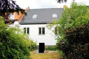 Reihenmittelhaus mit Investitionsstau in TOP-Lage – Die vollständige Adresse der Immobilie erhältst du vom Anbieter., 12249 Lankwitz, Berlin – Vorschaubild 4