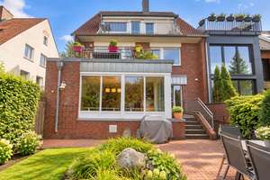 Gepflegtes Mehrfamilienhaus mit drei Wohneinheiten, Garten und Ausbaureserve in Münster-Mauritz-West