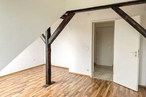 Romantischer Altbau über den Dächern Bochums - 2,5 Zimmer mitten in der Stadt! – Antoniusstraße 12, 44793 Kruppwerke, Bochum – Vorschaubild 7