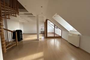 Hochwertige 3-Zimmer-Maisonette mit Loggia, Schwedenofen & Einbauküche in Toplage Ingolstadts – Ludwigstr. 14, 85049 Mitte, Ingolstadt – Vorschaubild 2