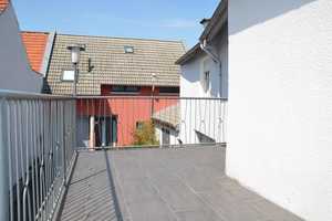 *provisionsfrei* Einfamilienhaus mit großem Innenhof in Nidderau