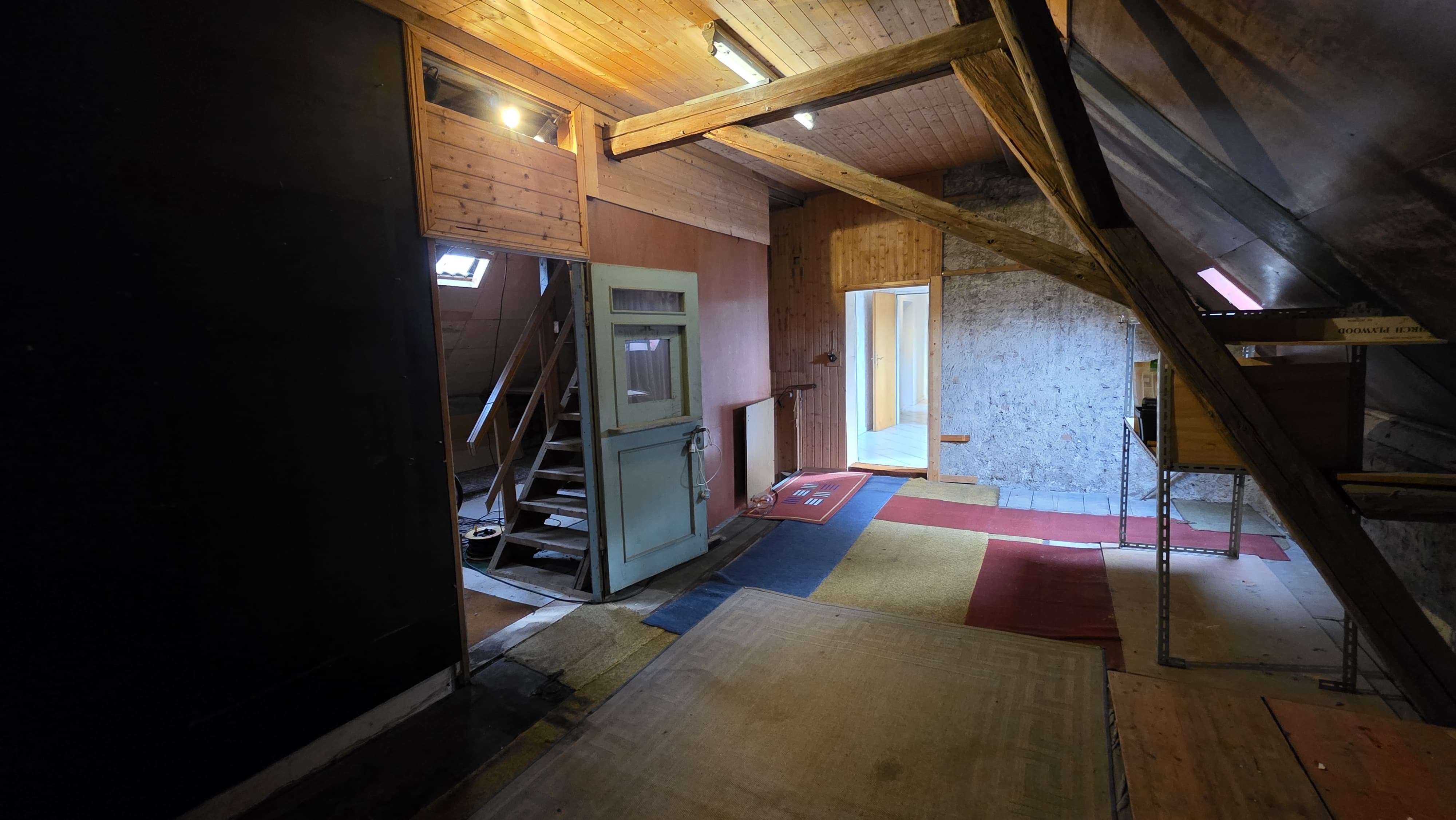 Immobilie in Philippsburg - 1-2 Familienhaus mit gutem Raumangebot und großen Garagentrakt der ideal für Hobbyhandwerker ist - Bild 37