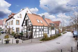 Historische Eleganz: Fachwerkjuwel mit urbanem Charme – Die vollständige Adresse der Immobilie erhältst du vom Anbieter., 33442 Herzebrock-Clarholz – Vorschaubild 2