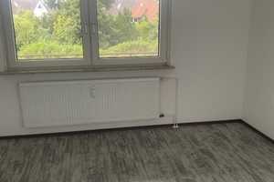 Gemütliche 3,0 Zimmer Wohnung mit Einbauküche und Balkon – Lindenstraße 16, 38448 Wolfsburg – Vorschaubild 8