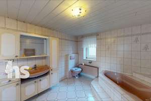 PROVISIONSFREI: Viel Raum unter einem Dach – 8-Zimmer-Haus in Klostermansfeld – Jacobstraße 8, 6308 Klostermansfeld – Vorschaubild 4