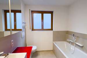 Zentrumsnahe 4-Zimmer Wohnung im Grünen! – Wallmerstraße 135, 70327 Untertürkheim (Ortsteil), Stuttgart – Vorschaubild 2