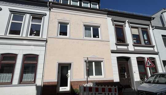 Bild von Mitten im Viertel - und trotzdem ruhig...
"Wohlfühloase" - Einfamilienhaus mit kleiner Dachterrasse