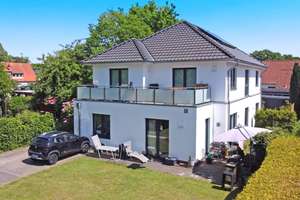 Junges Dreifamilienhaus (KfW-70) in guter Wohnlage von Oldenburg-Osternburg